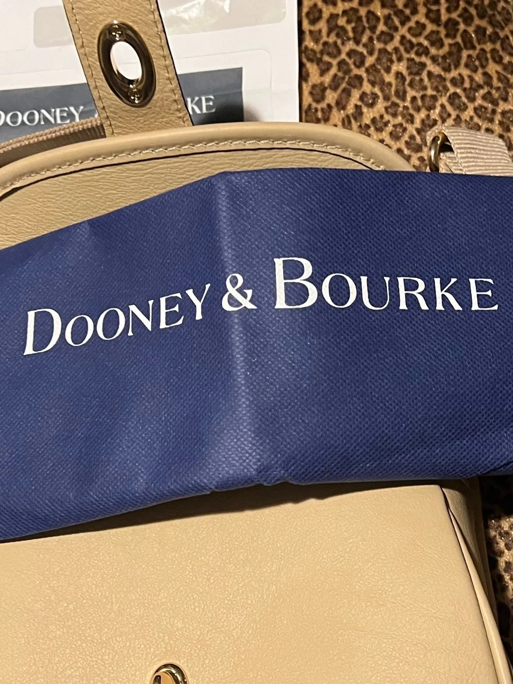 Dooney & Bourke Leather Crossbody in Tomato with Gold Hardware NWT - Picture 3 of 8